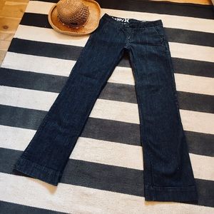 🌺 Cute Flared Hurley Jeans🌞